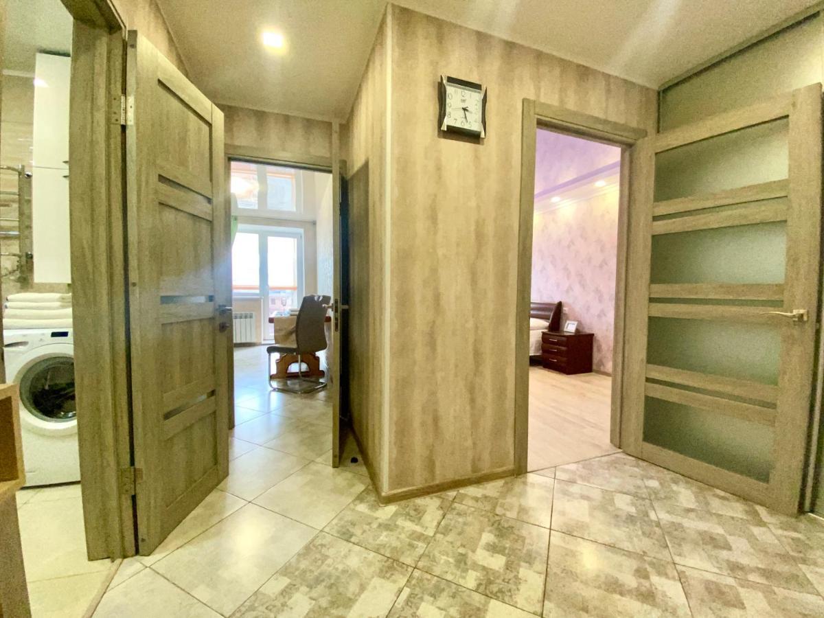 Apartpoltava Простора Однокімнатна Квартира В Новобудові, Корпусний Парк Esterno foto