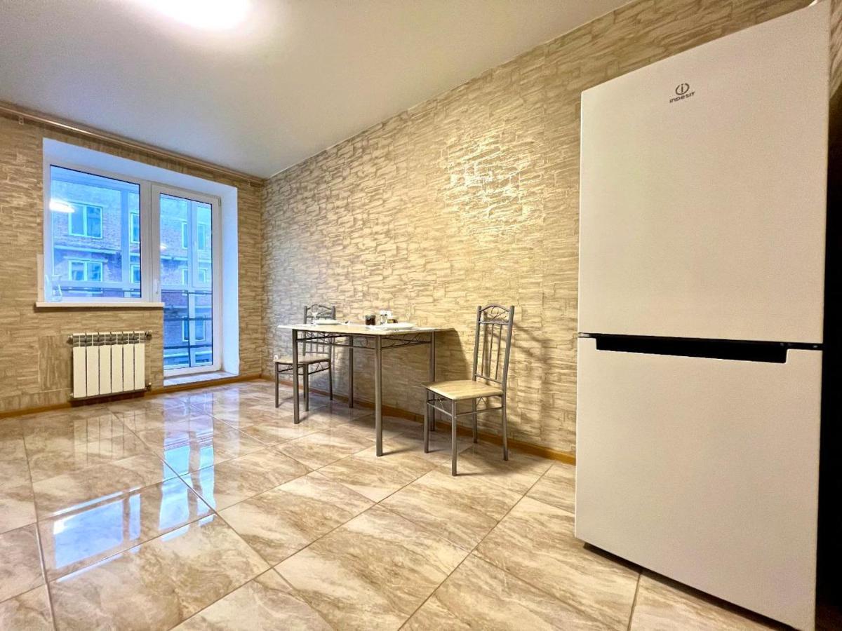 Apartpoltava Простора Однокімнатна Квартира В Новобудові, Корпусний Парк Esterno foto